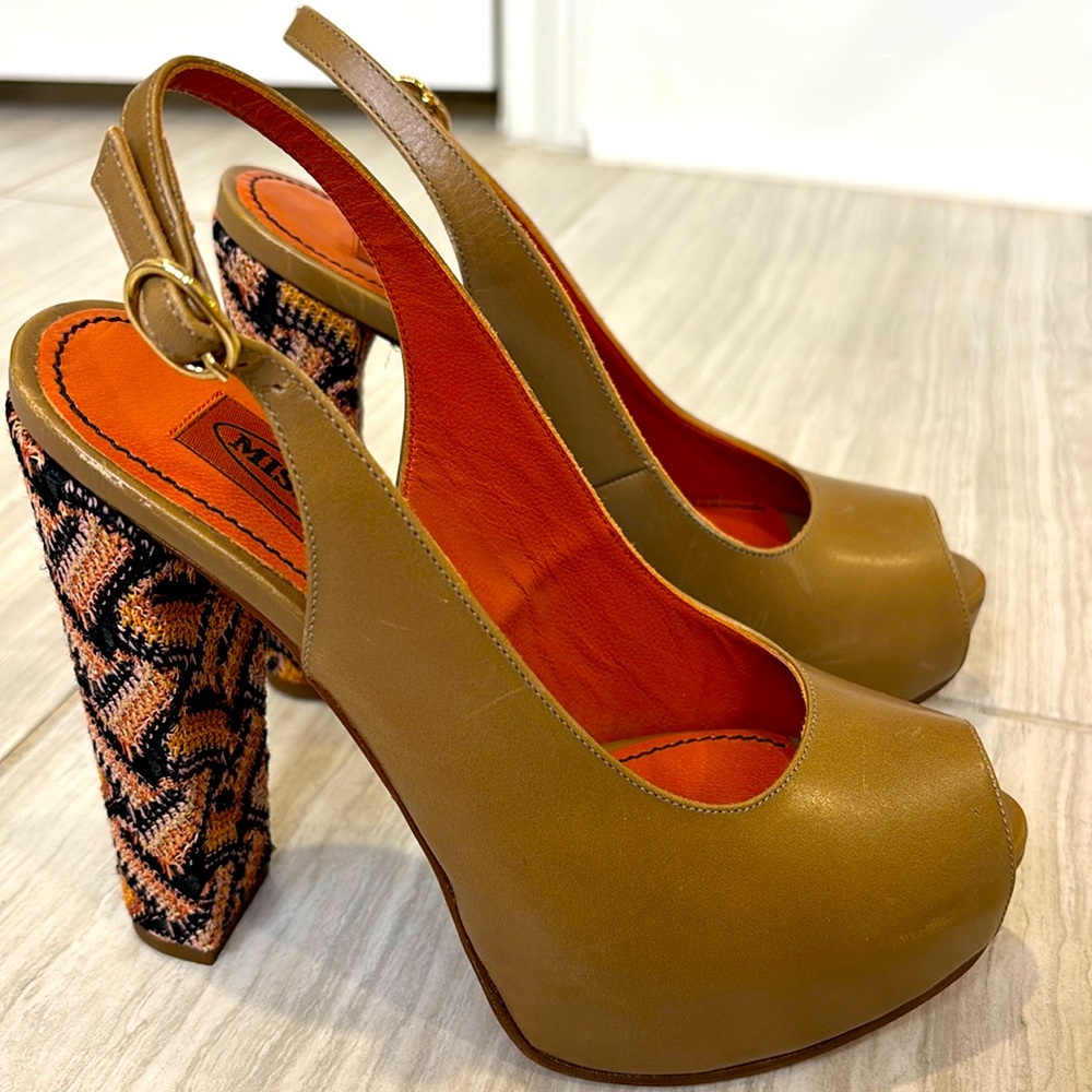 Brand new Missoni slingback pump